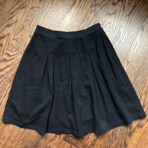 Women's Seven Sisters Black Skirt Size S